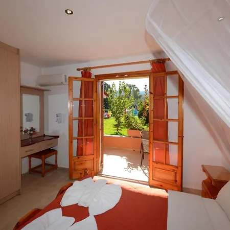 Aparthotel Charlies Venus