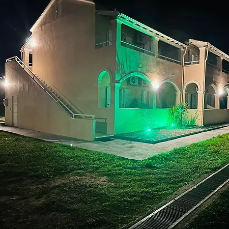 Aparthotel Marina Studios
