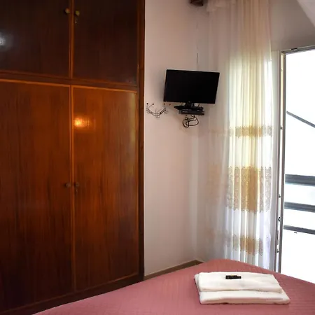 Apartment Kostas Agios Georgios Pagon