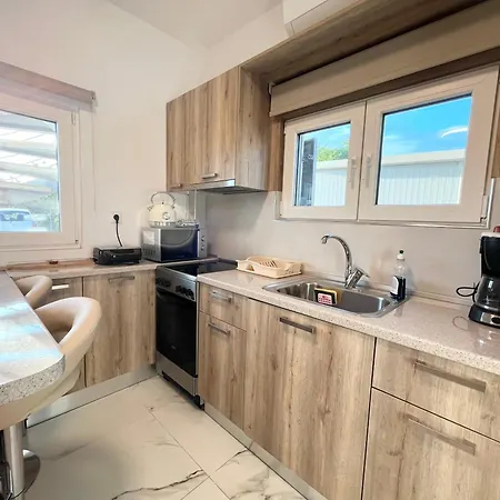Corfu Airport Sweet Apartment
