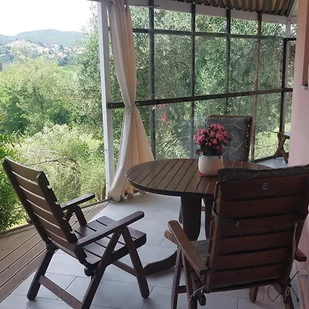 Matthaeus Am Corfutrail, Ferienoase Im Olivenhain 3 Km Zum Holiday home
