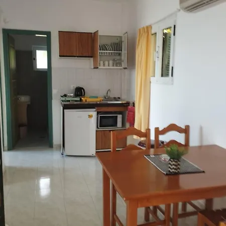 Nissaki Sea View Apartment *