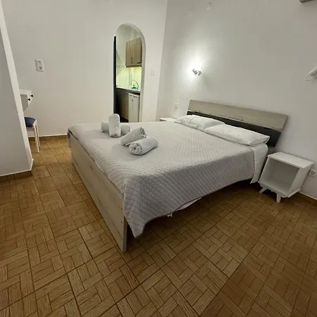 Sea Breeze Apartment *