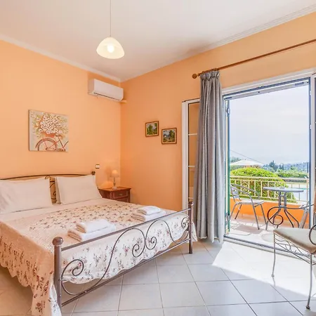 Even Ezer With Private Pool Apartment Poulades