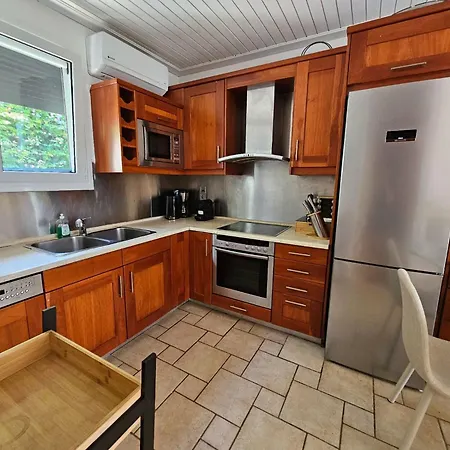 Holiday home Beachfront House 13 ,glyfada *