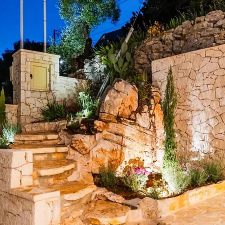 Isle Of Olive * Katavolos