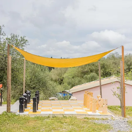 Holiday home Matthaeus Am Corfutrail, Ferienoase Im Olivenhain 3 Km Zum Giannades