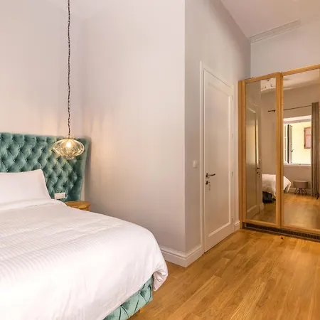 Acanthus Blue Hotel