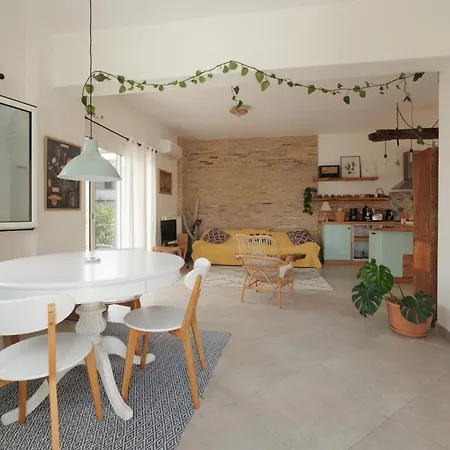 Holiday home Zacharenia Cozy House With Sea Views