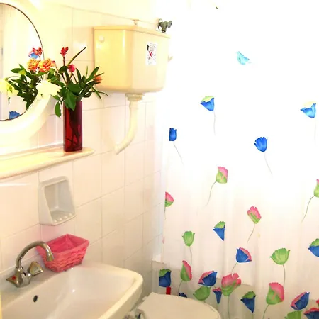 Apartment Danae *