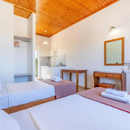 Sandy Complex By Konnect - Poolside & Seaside Aparthotel 2*