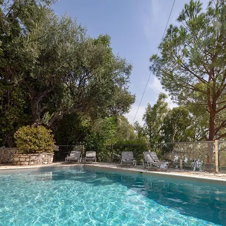 Anastar Agios Stefanos (Thinali)