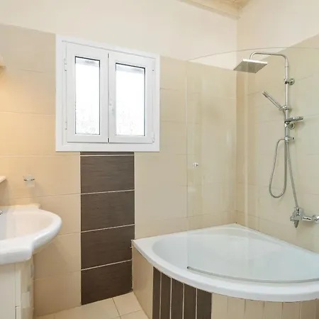 Villa Anastar Agios Stefanos (Thinali)