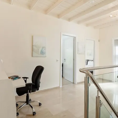 Anastar Villa