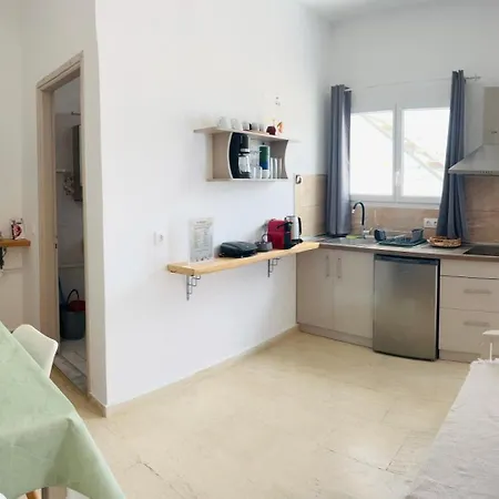 Yanna's Apartment *