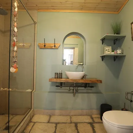 Joannas Sea-view Stone House Katavolos