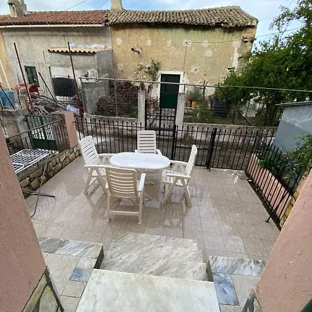 Apartment Tsakos Maisonette