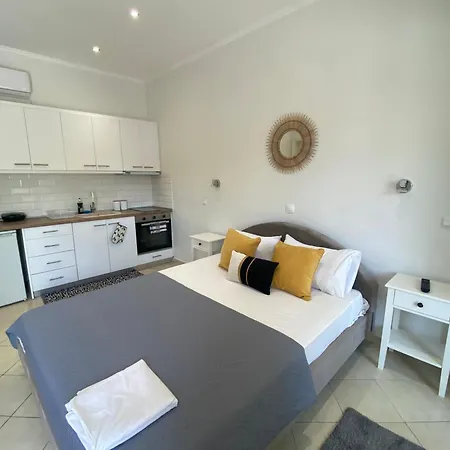 Apartment Loukia *