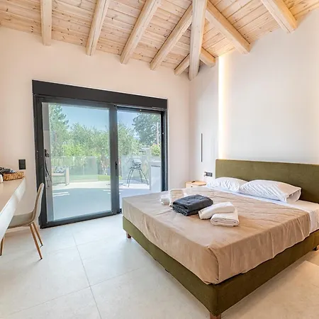 Villa Danai *