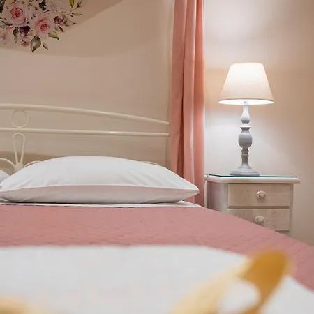 Nostalgia Corfu Town Aparthotel *
