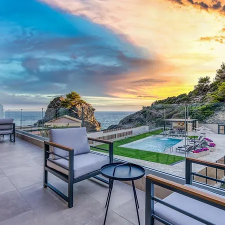 Avale Luxury * Kontogialos