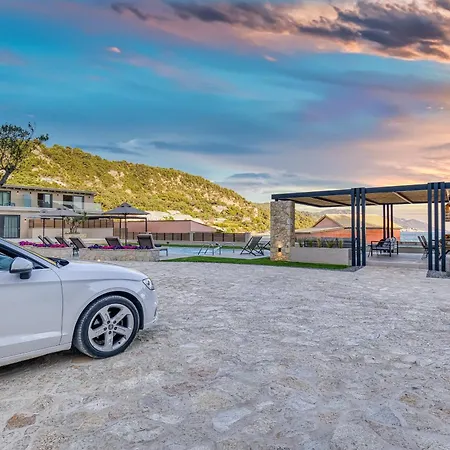 Villa Avale Luxury