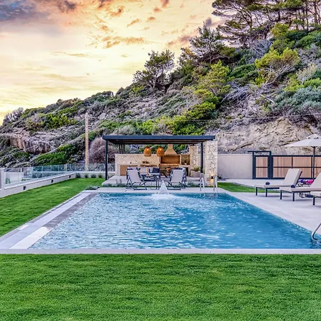 Avale Luxury *