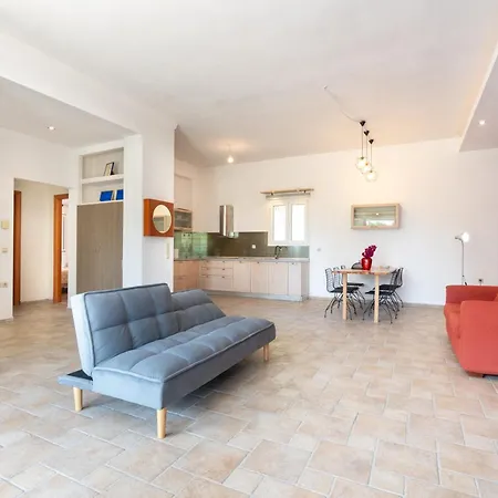 Apartment Teachers' House