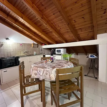 Perris Guest house *
