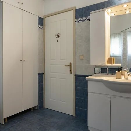 Galini House Holiday home Viros