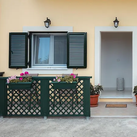 Nostalgia Corfu Town Aparthotel *
