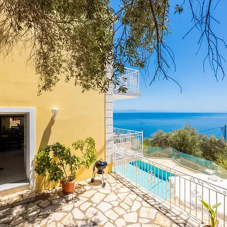 Sunrise Villa *