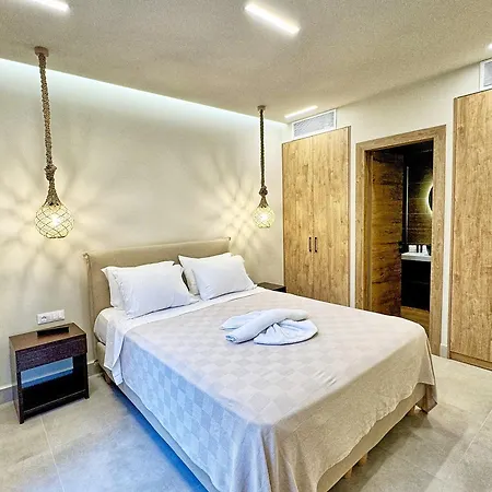 Villa Otter By Posarellivillas
