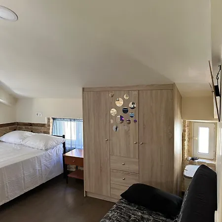 Q In Corfu Town Apartment