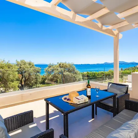 Alora Villa *