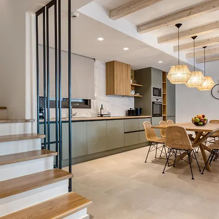Avale Luxury Villa