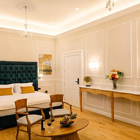 Curcumelli Luxury Corfu (city)