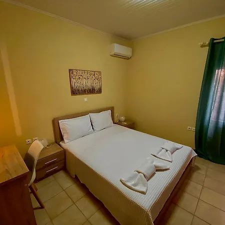 Janos Seaview House Pentati