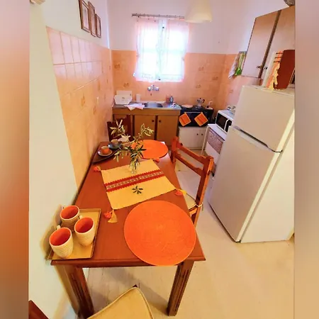 Dantina Agios Gordios Apartment *
