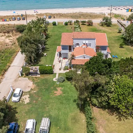 Maria 3 * Almiros Beach