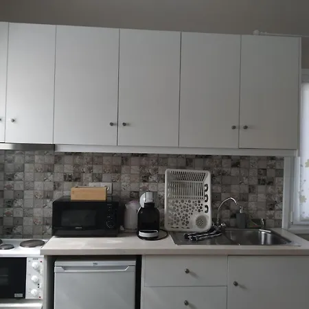 Apartment Trousas *