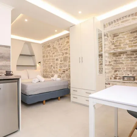 Apartment Solonos Homes