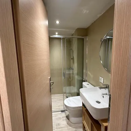 Q Rocco Apartments, Corfu Town Apartment *