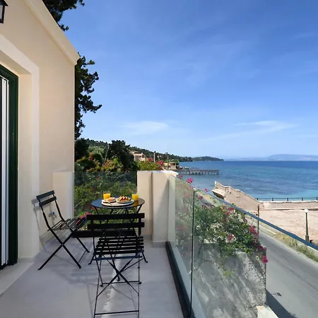 Holiday home Achillion Bay *