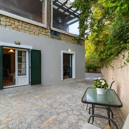 Diamond Corfu Viros Apartment *