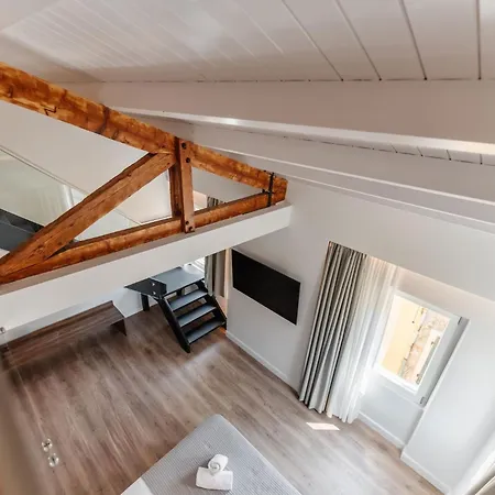 Kantoni Apartment