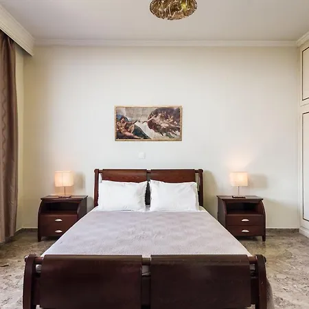 Anastasia With Private Pool & Outdoor Tub