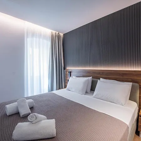 Kantoni Apartment *