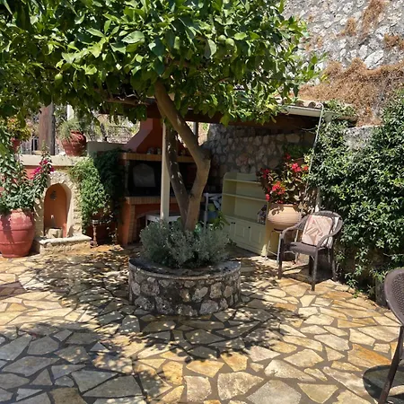 Holiday home Lori House In Corfu. Feel Like Your Skriperon