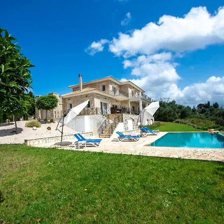 Villa Balatsinos *